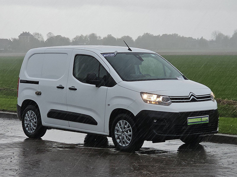 Citroën Berlingo 1.2 L1 Benzine Automaat! - Dostavno vozilo z zabojnikom: slika 5 Citroën Berlingo 1.2 L1 Benzine Automaat! - Dostavno vozilo z zabojnikom: slika 5
