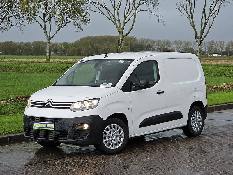 Citroën Berlingo 1.2 L1 Benzine Automaat! - Dostavno vozilo z zabojnikom: slika 2 Citroën Berlingo 1.2 L1 Benzine Automaat! - Dostavno vozilo z zabojnikom: slika 2