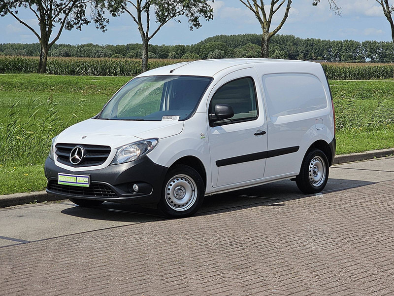 Mercedes-Benz Citan 109 CDI LONG Airco Euro6! - Dostavno vozilo z zabojnikom: slika 2 Mercedes-Benz Citan 109 CDI LONG Airco Euro6! - Dostavno vozilo z zabojnikom: slika 2