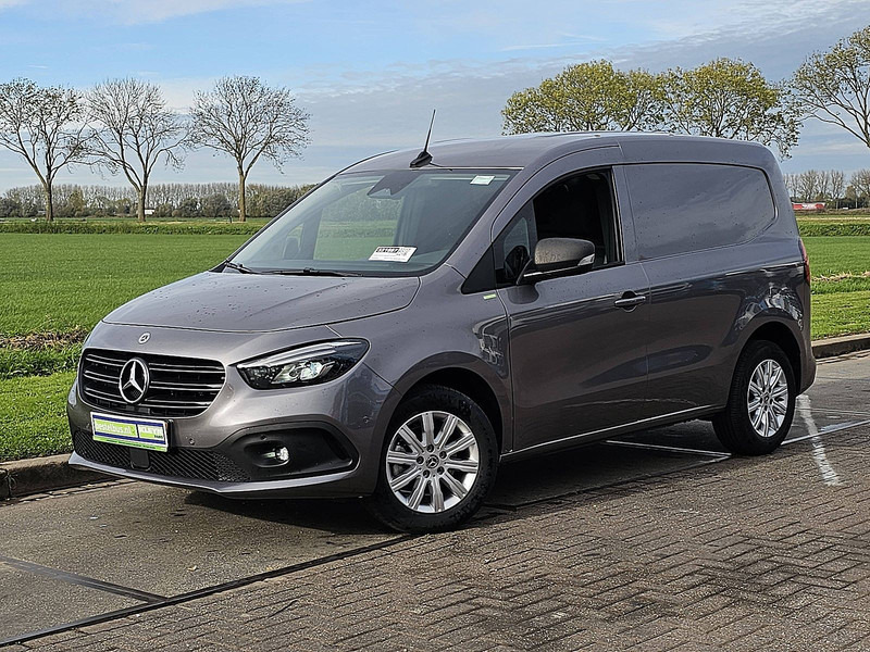 Mercedes-Benz Citan 113 benzine automaat ac - Dostavno vozilo z zabojnikom: slika 2 Mercedes-Benz Citan 113 benzine automaat ac - Dostavno vozilo z zabojnikom: slika 2