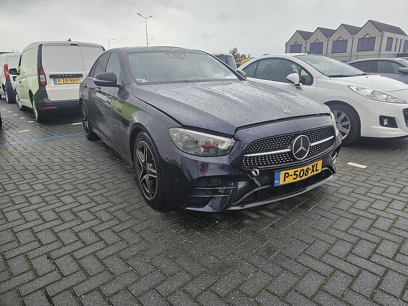 Mercedes-Benz E-Klasse E220 CDI AVANTGARDE PANO - Avtomobil: slika 3 Mercedes-Benz E-Klasse E220 CDI AVANTGARDE PANO - Avtomobil: slika 3