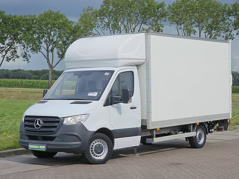 Mercedes-Benz Sprinter 314 Bakwagen Laadklep! - Dostavno vozilo z zabojnikom: slika 2 Mercedes-Benz Sprinter 314 Bakwagen Laadklep! - Dostavno vozilo z zabojnikom: slika 2