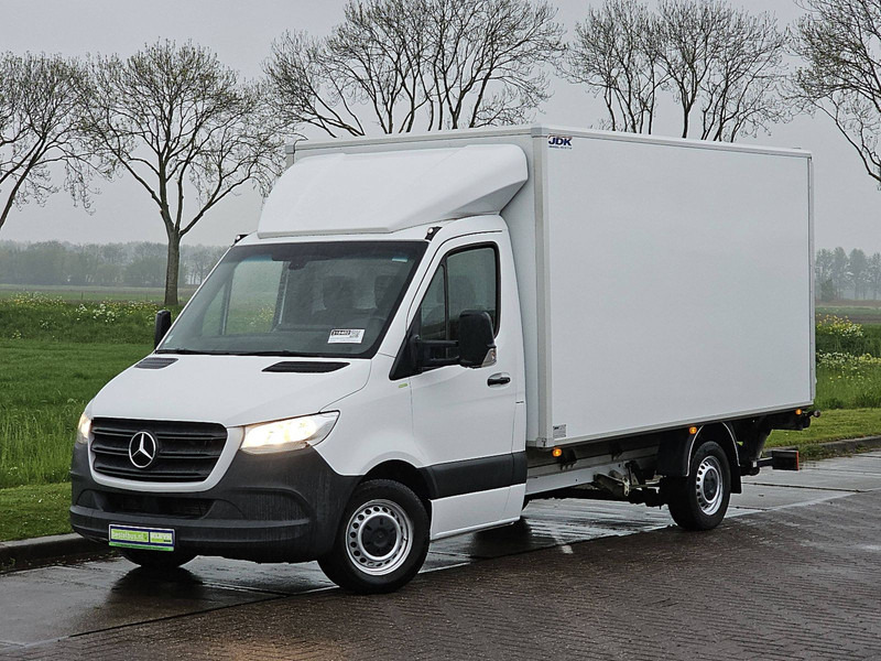 Mercedes-Benz Sprinter 314 Bakwagen Laadklep! - Dostavno vozilo z zabojnikom: slika 2 Mercedes-Benz Sprinter 314 Bakwagen Laadklep! - Dostavno vozilo z zabojnikom: slika 2