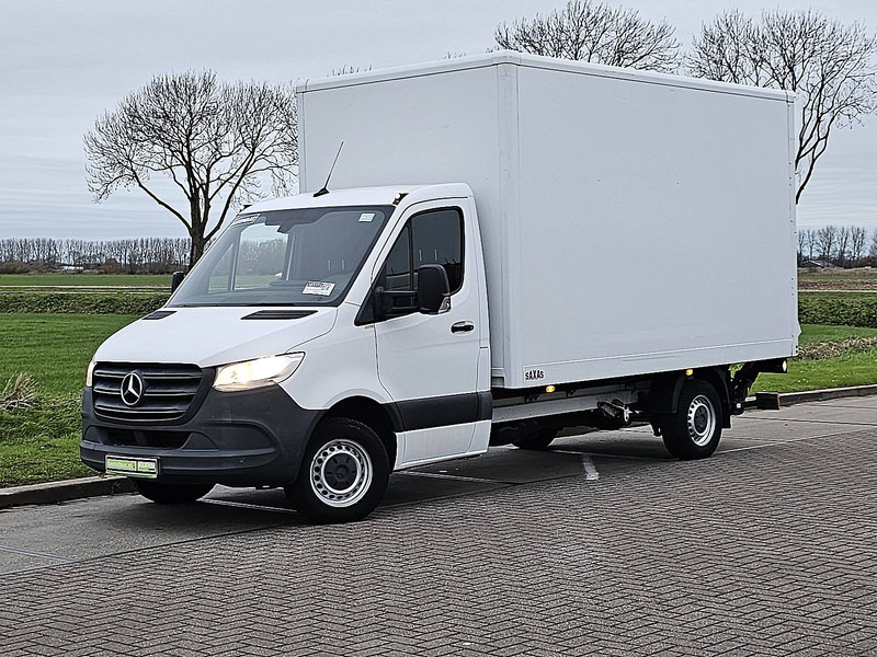 Mercedes-Benz Sprinter 316 Bakwagen Laadklep! - Dostavno vozilo z zabojnikom: slika 2 Mercedes-Benz Sprinter 316 Bakwagen Laadklep! - Dostavno vozilo z zabojnikom: slika 2