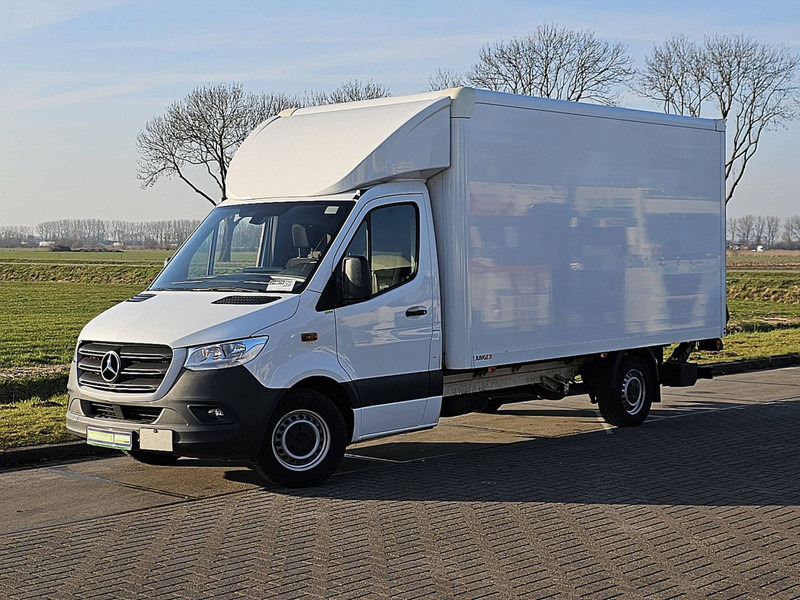 Mercedes-Benz Sprinter 317 Bakwagen Laadklep! - Dostavno vozilo z zabojnikom: slika 2 Mercedes-Benz Sprinter 317 Bakwagen Laadklep! - Dostavno vozilo z zabojnikom: slika 2