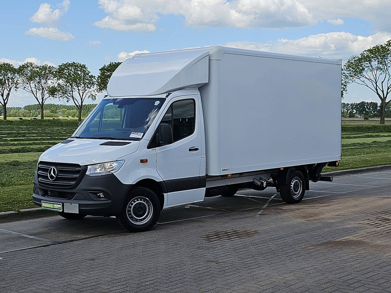 Mercedes-Benz Sprinter 317 Bakwagen Laadklep! - Dostavno vozilo z zabojnikom: slika 2 Mercedes-Benz Sprinter 317 Bakwagen Laadklep! - Dostavno vozilo z zabojnikom: slika 2