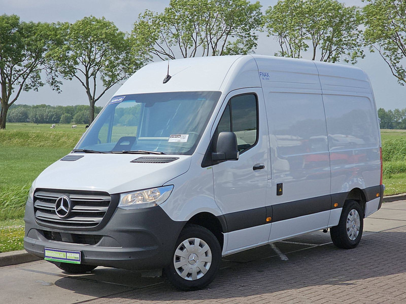 Mercedes-Benz Sprinter 317 L2H2 Koelwagen D/N! - Hladilno vozilo: slika 2 Mercedes-Benz Sprinter 317 L2H2 Koelwagen D/N! - Hladilno vozilo: slika 2
