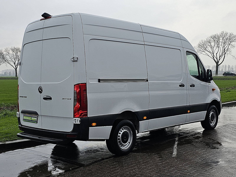 Mercedes-Benz Sprinter 317 L2H2 Mbux Navi RWD! - Furgon: slika 3 Mercedes-Benz Sprinter 317 L2H2 Mbux Navi RWD! - Furgon: slika 3