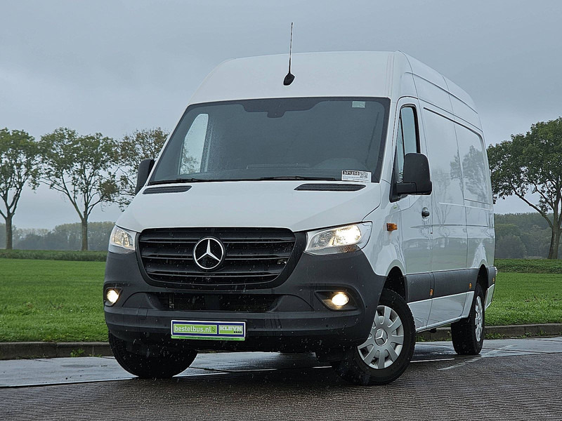 Mercedes-Benz Sprinter 317 L2H2 Navi RWD - Furgon: slika 1 Mercedes-Benz Sprinter 317 L2H2 Navi RWD - Furgon: slika 1