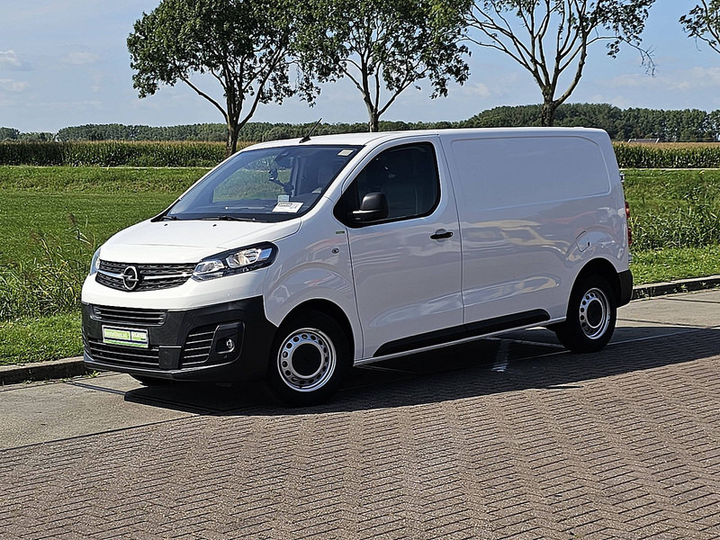 Opel Vivaro 2.0 CDTI 130 L1 37 dkm.! - Mali kombi: slika 2 Opel Vivaro 2.0 CDTI 130 L1 37 dkm.! - Mali kombi: slika 2