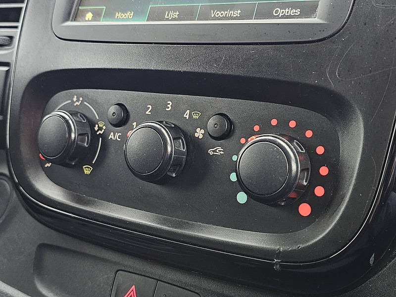 Mali kombi Opel Vivaro: slika 10 Mali kombi Opel Vivaro: slika 10