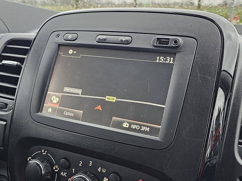 Mali kombi Opel Vivaro: slika 13 Mali kombi Opel Vivaro: slika 13