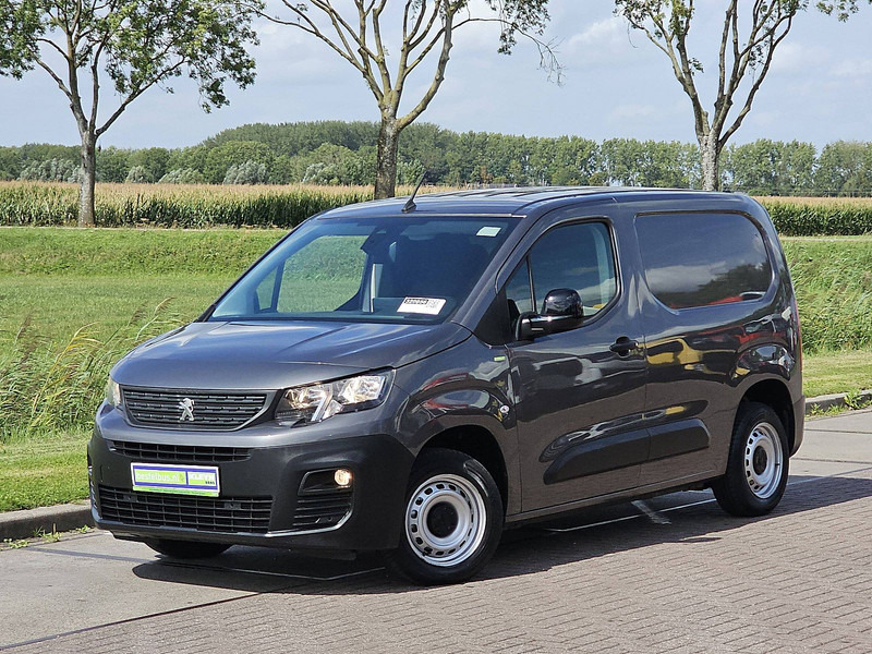 Peugeot Partner 1.5 HDI - Dostavno vozilo z zabojnikom: slika 2 Peugeot Partner 1.5 HDI - Dostavno vozilo z zabojnikom: slika 2