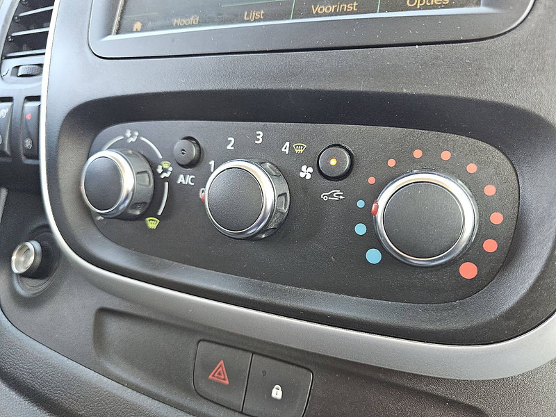 Mali kombi Renault Trafic 2.0 DCI L1H1 Navi Trekhaak !: slika 10