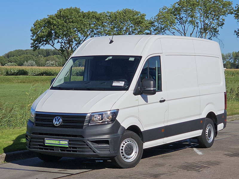 Volkswagen Crafter 2.0 TDI L3H3 - Furgon: slika 2 Volkswagen Crafter 2.0 TDI L3H3 - Furgon: slika 2