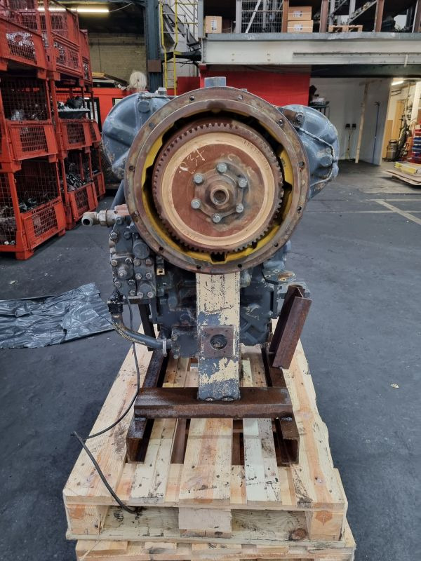 Komatsu WA320-3 Gearbox (Plant) - Menjalnik za Gradbeni stroj: slika 3 Komatsu WA320-3 Gearbox (Plant) - Menjalnik za Gradbeni stroj: slika 3