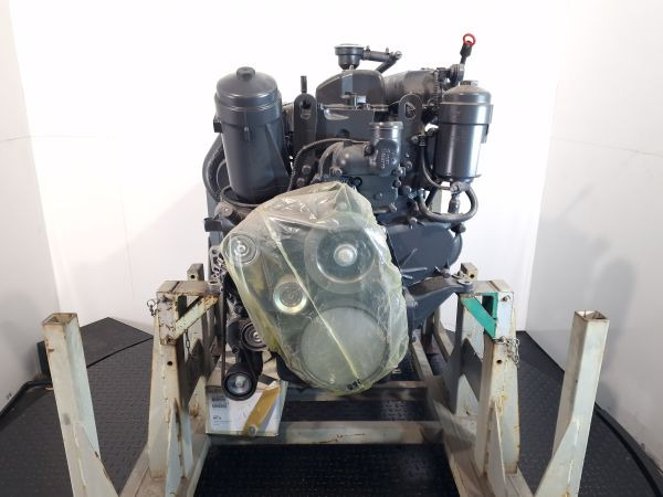 Mercedes Benz OM460LA.E3A/1-00 Engine (Industrial) CLAAS JAGUAR 930 NEW - Motor za Industrijska oprema: slika 5 Mercedes Benz OM460LA.E3A/1-00 Engine (Industrial) CLAAS JAGUAR 930 NEW - Motor za Industrijska oprema: slika 5