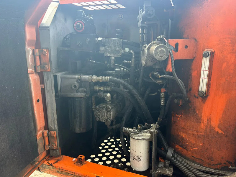 Hitachi ZX110 - Bager goseničar: slika 5 Hitachi ZX110 - Bager goseničar: slika 5