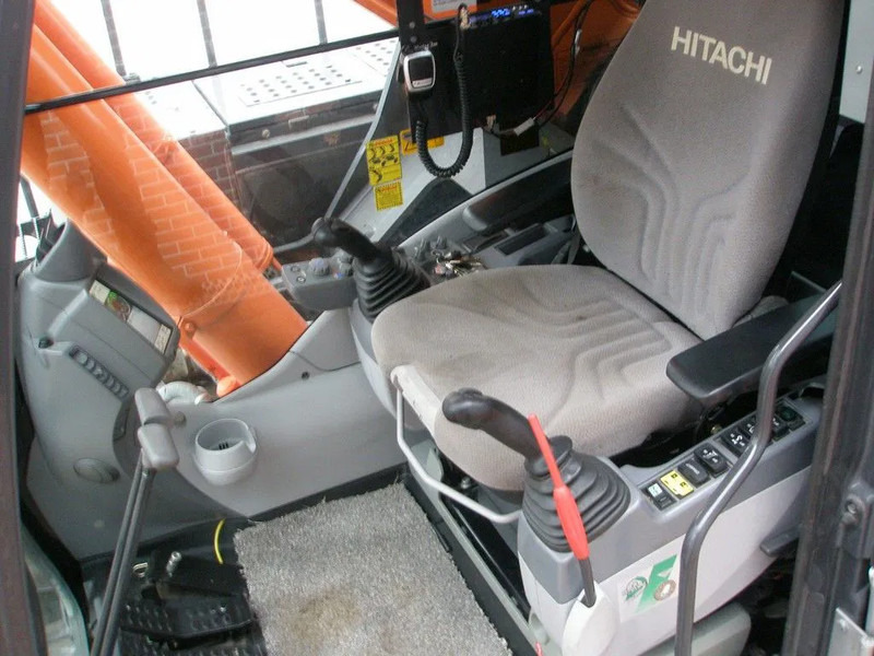Bager goseničar Hitachi ZX490LCH-6: slika 8