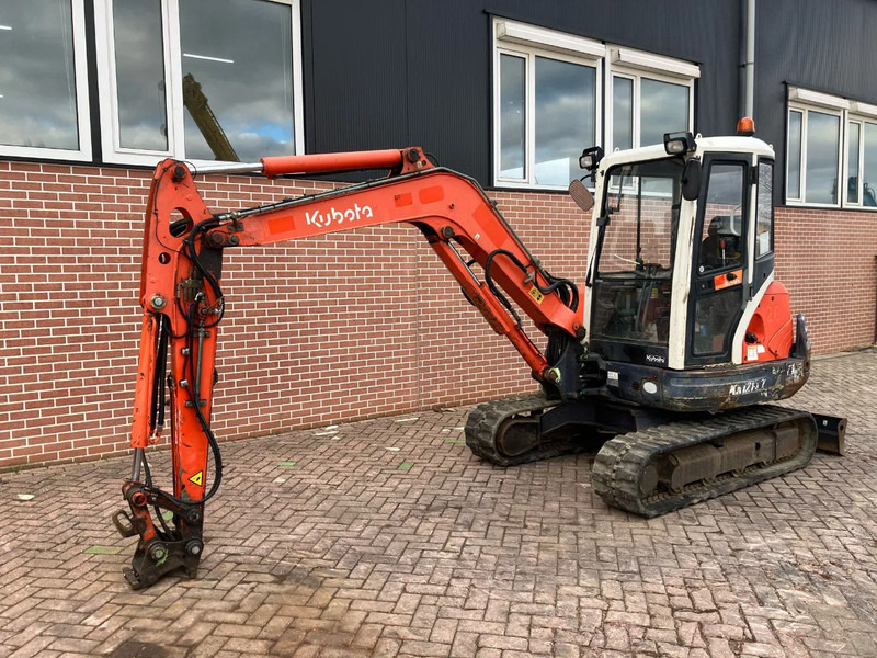 Kubota KX121-3 - Mini bager: slika 1 Kubota KX121-3 - Mini bager: slika 1