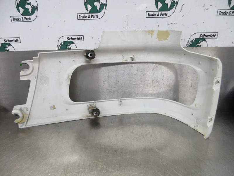DAF 1363371 // 1363372 KOPLAMP RING DAF CF 75 EURO 5 RECHTS EN LINKS - Kabina in notranjost za Tovornjak: slika 3 DAF 1363371 // 1363372 KOPLAMP RING DAF CF 75 EURO 5 RECHTS EN LINKS - Kabina in notranjost za Tovornjak: slika 3