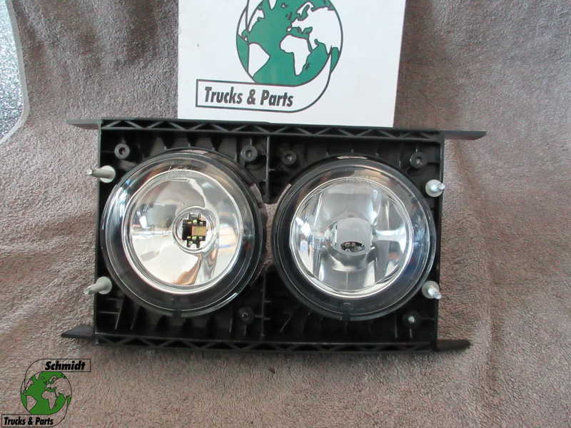 DAF 1725272 // 1725270 // 1725271 // 1725273 MISTLAMP NIEUWE LINKS & RECHTS DAF XF CF LF EURO 5 - Meglenke za Tovornjak: slika 1 DAF 1725272 // 1725270 // 1725271 // 1725273 MISTLAMP NIEUWE LINKS & RECHTS DAF XF CF LF EURO 5 - Meglenke za Tovornjak: slika 1