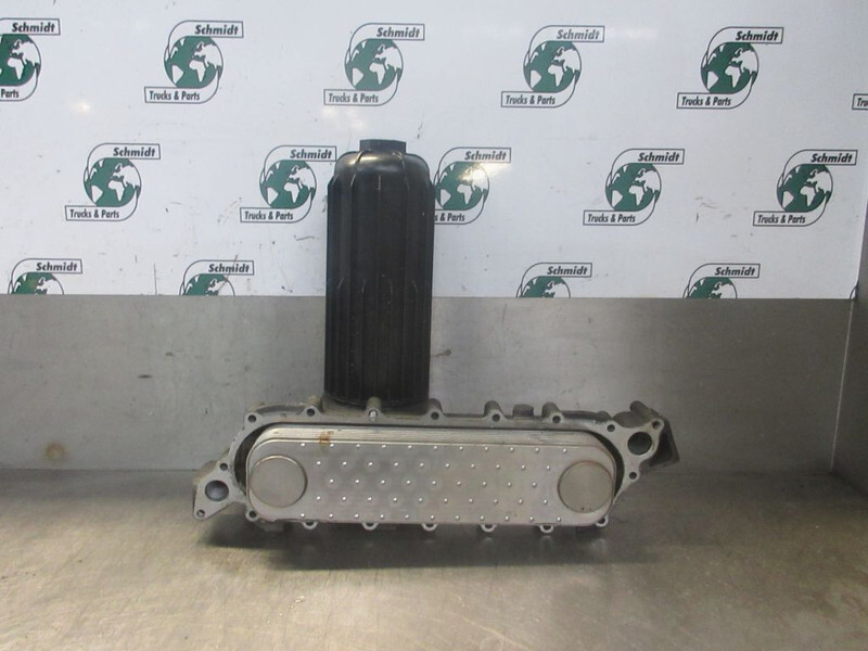 Iveco 504236007 OLIEKOELER HI WAY EURO 6 - Motor in deli za Tovornjak: slika 2 Iveco 504236007 OLIEKOELER HI WAY EURO 6 - Motor in deli za Tovornjak: slika 2
