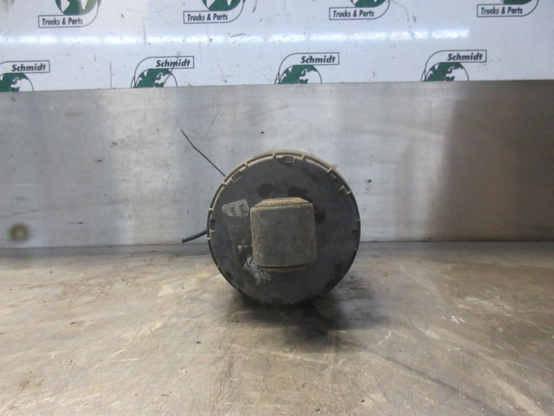 MAN 81.41722-6083 SCHOKDEMPER MAN TGX 18 480 EURO 6 - Kabina in notranjost za Tovornjak: slika 3 MAN 81.41722-6083 SCHOKDEMPER MAN TGX 18 480 EURO 6 - Kabina in notranjost za Tovornjak: slika 3