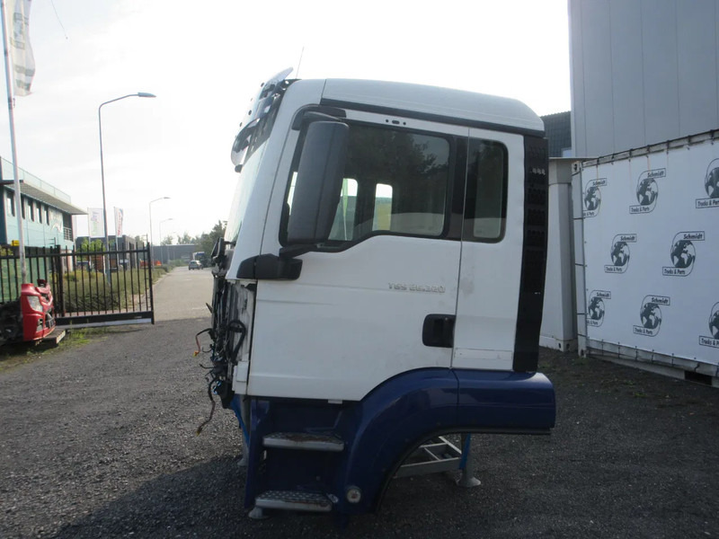 MAN MAN 26.320 TGS CABINE DAG UITVOERING MODEL 2016 EURO 6 - Kabina in notranjost za Tovornjak: slika 3 MAN MAN 26.320 TGS CABINE DAG UITVOERING MODEL 2016 EURO 6 - Kabina in notranjost za Tovornjak: slika 3
