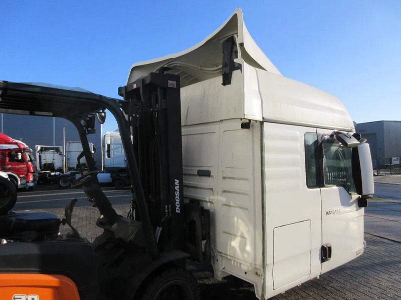 MAN MAN TGX MODEL 18.440 EURO 6 XL UITVOERING - Kabina in notranjost za Tovornjak: slika 4 MAN MAN TGX MODEL 18.440 EURO 6 XL UITVOERING - Kabina in notranjost za Tovornjak: slika 4