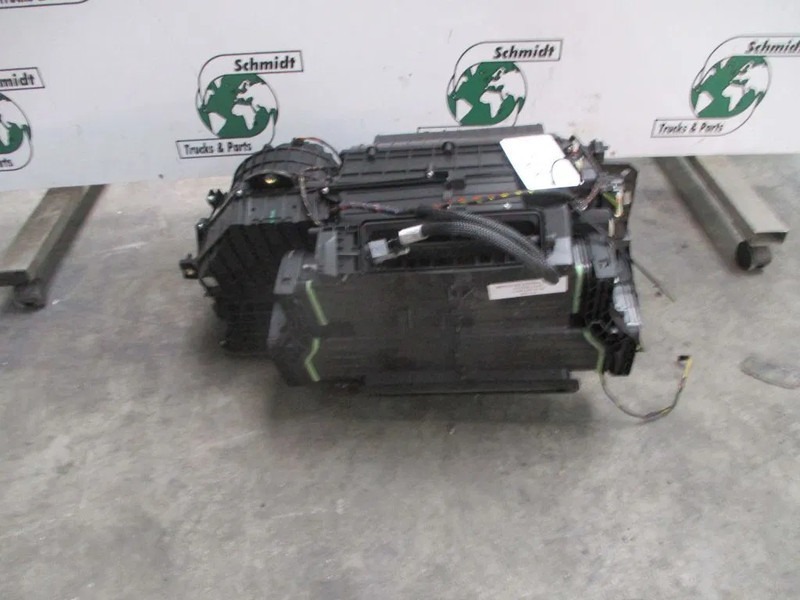 Mercedes-Benz A 960 830 22 60 KACHEL HUIS MP 4 EURO 6 - Ogrevanje/ Prezračevanje za Tovornjak: slika 2 Mercedes-Benz A 960 830 22 60 KACHEL HUIS MP 4 EURO 6 - Ogrevanje/ Prezračevanje za Tovornjak: slika 2