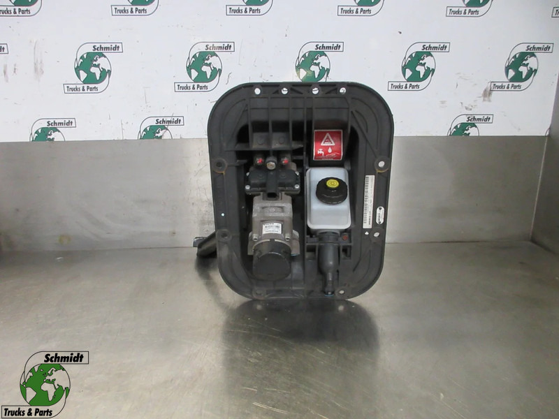 Volvo 21761966// 82545137 PEDAAL SYSTEEM VOLVO FL 210 EURO 6 - Kabina in notranjost za Tovornjak: slika 1 Volvo 21761966// 82545137 PEDAAL SYSTEEM VOLVO FL 210 EURO 6 - Kabina in notranjost za Tovornjak: slika 1