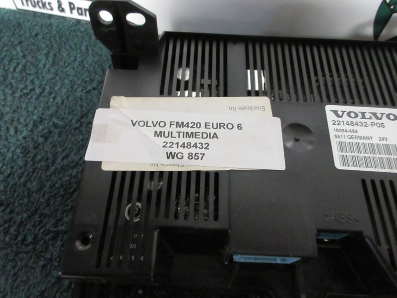 Volvo 22148432 MULTIMEDIA BEELDSCHEERM VOLVO FM 420 EURO 6 - Električni sistem za Tovornjak: slika 2 Volvo 22148432 MULTIMEDIA BEELDSCHEERM VOLVO FM 420 EURO 6 - Električni sistem za Tovornjak: slika 2