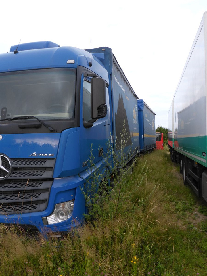Mercedes-Benz 1840 Top Zustand 106 m3 Euro 6 + Anhänger - Tovornjak s ponjavo: slika 5 Mercedes-Benz 1840 Top Zustand 106 m3 Euro 6 + Anhänger - Tovornjak s ponjavo: slika 5
