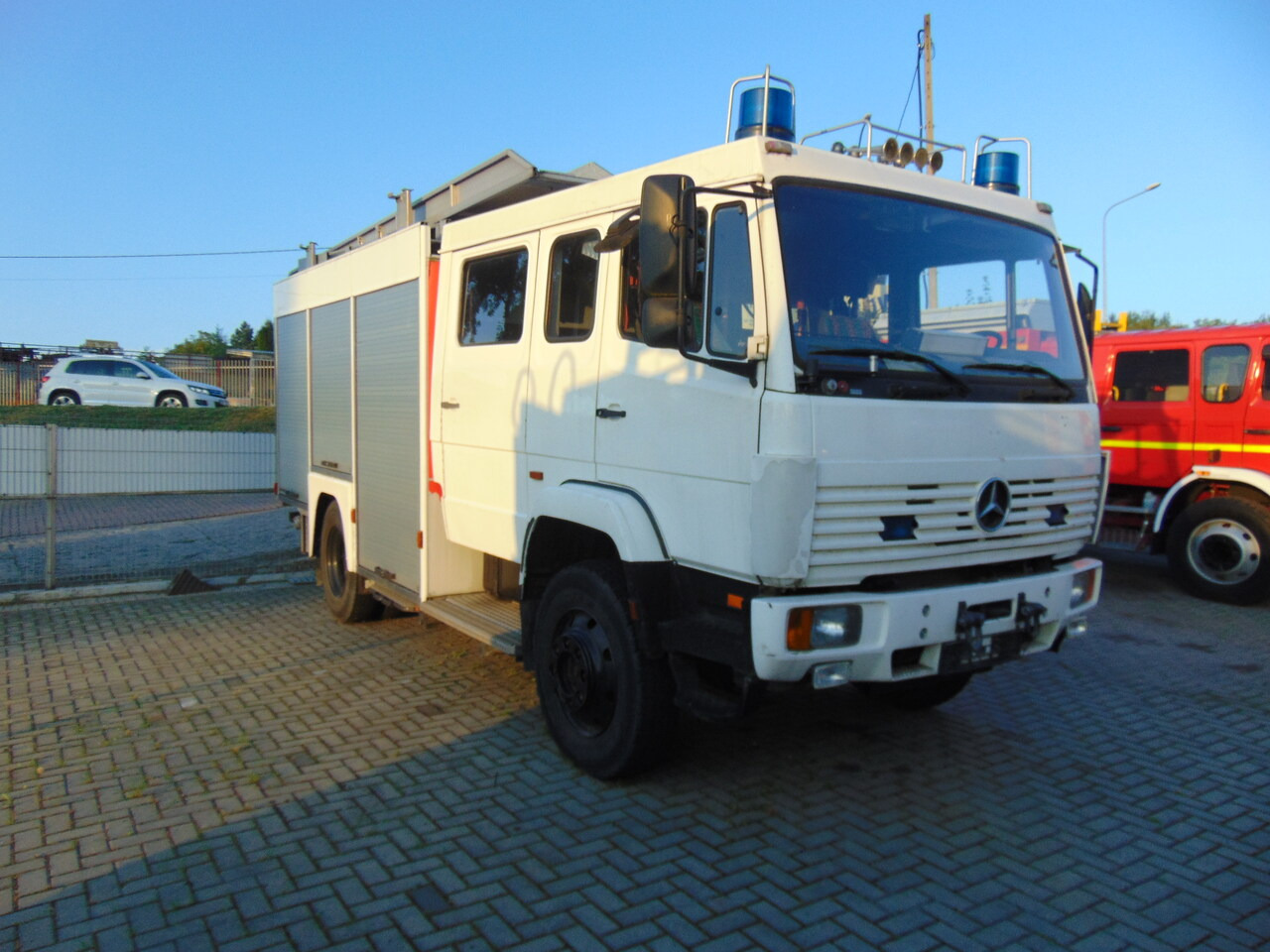 MERCEDES-BENZ 1124AF 4x4 MAGIRUS - Komunalno/ Posebno vozilo: slika 2 MERCEDES-BENZ 1124AF 4x4 MAGIRUS - Komunalno/ Posebno vozilo: slika 2
