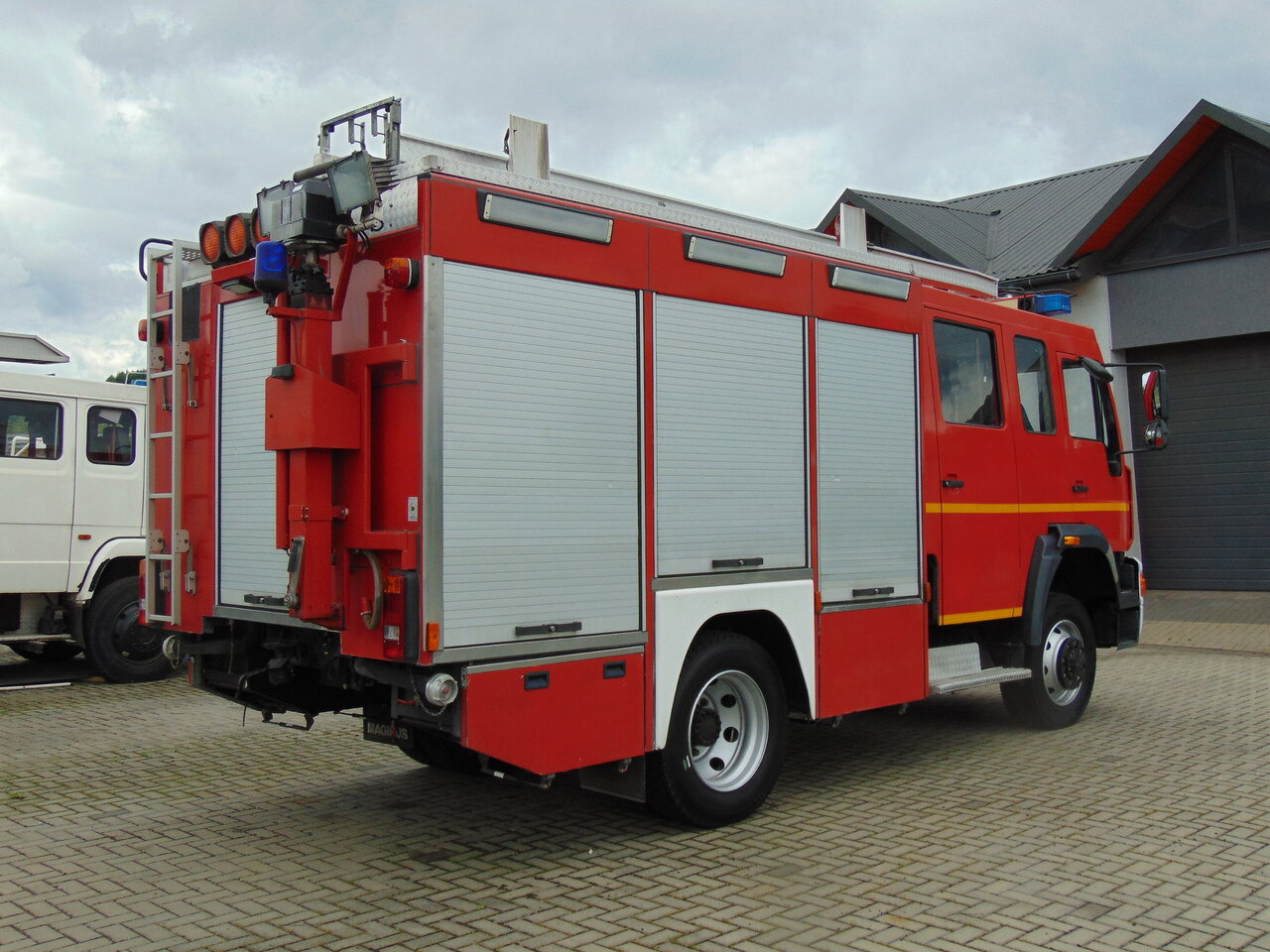 MAN LE14.260 4x4 MAGIRUS - Gasilsko vozilo: slika 4 MAN LE14.260 4x4 MAGIRUS - Gasilsko vozilo: slika 4