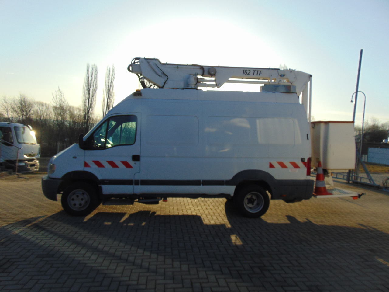 RENAULT Mascott 2,8dCi 110 L2H3 France Elevateur 152TTF 162TTF - Dvižna ploščad: slika 5 RENAULT Mascott 2,8dCi 110 L2H3 France Elevateur 152TTF 162TTF - Dvižna ploščad: slika 5
