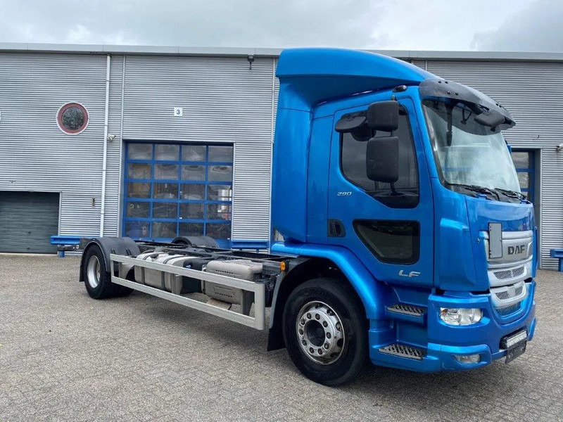 DAF LF290 / ONLY:429873KM / LWDS / GOOD TYRES / AUTOMATIC / EURO-6 / 2018 - Tovornjak-šasija: slika 2 DAF LF290 / ONLY:429873KM / LWDS / GOOD TYRES / AUTOMATIC / EURO-6 / 2018 - Tovornjak-šasija: slika 2