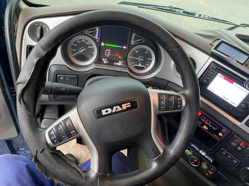 DAF XF106-530 8X2 / AJK HOOKLIFT 25000KG / 9 TON FRONT AXLE / NAVI / ONLY:612482 KM / SSC / AUTOMATIC / EURO-6 / 2019 lizing DAF XF106-530 8X2 / AJK HOOKLIFT 25000KG / 9 TON FRONT AXLE / NAVI / ONLY:612482 KM / SSC / AUTOMATIC / EURO-6 / 2019: slika 16 DAF XF106-530 8X2 / AJK HOOKLIFT 25000KG / 9 TON FRONT AXLE / NAVI / ONLY:612482 KM / SSC / AUTOMATIC / EURO-6 / 2019 lizing DAF XF106-530 8X2 / AJK HOOKLIFT 25000KG / 9 TON FRONT AXLE / NAVI / ONLY:612482 KM / SSC / AUTOMATIC / EURO-6 / 2019: slika 16