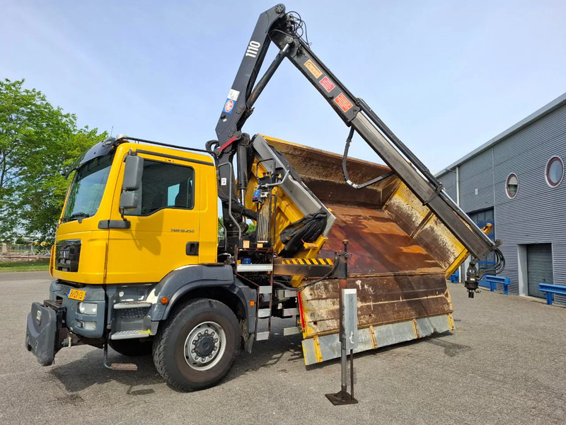 MAN TGM 18.250 / 4X4 / NL TRUCK / TUV:30-04-2026 / 118783 KM / HMF 1110 K2 / ROTATOR / GOOD TYRES / FULL-STEEL / DRUM BRAKES / MANUA - Tovornjak prekucnik, Tovornjak z dvigalom: slika 2 MAN TGM 18.250 / 4X4 / NL TRUCK / TUV:30-04-2026 / 118783 KM / HMF 1110 K2 / ROTATOR / GOOD TYRES / FULL-STEEL / DRUM BRAKES / MANUA - Tovornjak prekucnik, Tovornjak z dvigalom: slika 2