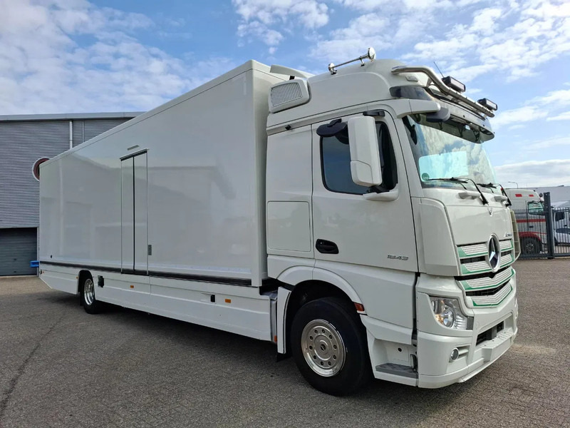 Mercedes-Benz Actros 1843 / GERMAN FLOWER TRUCK / 162021 KM / ISOLATED BOX / COOL & HEATED / NAVI / PLATFORM 1500 KG / TOP CONDITION / FULL-AI - Tovornjak s hrano: slika 2 Mercedes-Benz Actros 1843 / GERMAN FLOWER TRUCK / 162021 KM / ISOLATED BOX / COOL & HEATED / NAVI / PLATFORM 1500 KG / TOP CONDITION / FULL-AI - Tovornjak s hrano: slika 2