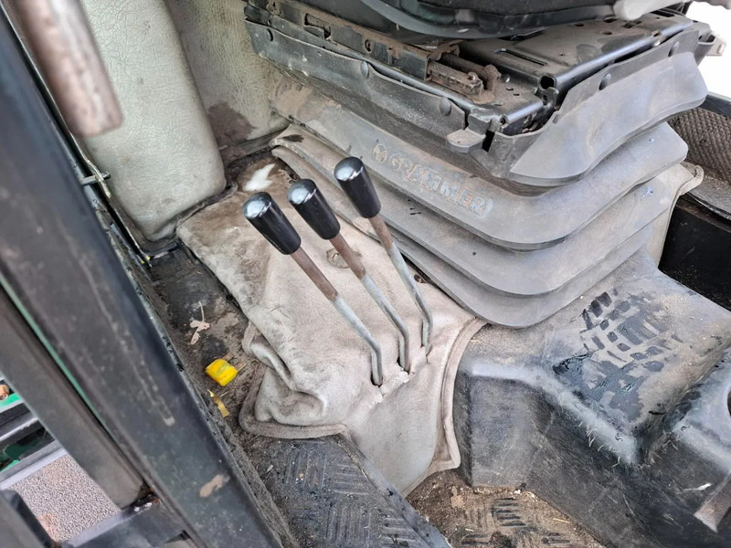 Vrtna kosilnica Ransomes HR6010 / 6719 HOURS / 4 WHEEL DRIVE / HYDROSTATIC / 60 HP / AIRCO / CLOSED CABIN / 2008 /: slika 20