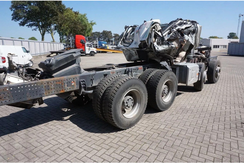 Renault C460 / 8X4 / BIG AXLE / FULL STEEL / 2 X LENKACHSE / EURO-6 / 2022 - Tovornjak-šasija: slika 4 Renault C460 / 8X4 / BIG AXLE / FULL STEEL / 2 X LENKACHSE / EURO-6 / 2022 - Tovornjak-šasija: slika 4