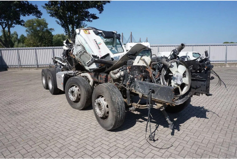 Renault C460 / 8X4 / BIG AXLE / FULL STEEL / 2 X LENKACHSE / EURO-6 / 2022 - Tovornjak-šasija: slika 2 Renault C460 / 8X4 / BIG AXLE / FULL STEEL / 2 X LENKACHSE / EURO-6 / 2022 - Tovornjak-šasija: slika 2