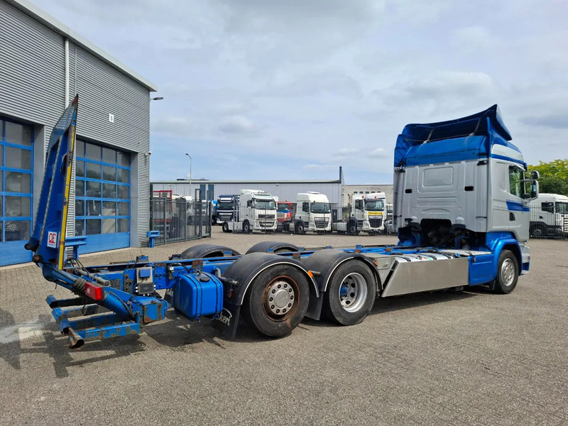 Scania R580 V8 / RETARDER / LIFT+LENKACHSE / FULL-AIR / PLATFORM 2000 KG / LEATHER / AIRCO / AUTOMATIC / EURO-6 / 2015 - Tovornjak-šasija: slika 5 Scania R580 V8 / RETARDER / LIFT+LENKACHSE / FULL-AIR / PLATFORM 2000 KG / LEATHER / AIRCO / AUTOMATIC / EURO-6 / 2015 - Tovornjak-šasija: slika 5