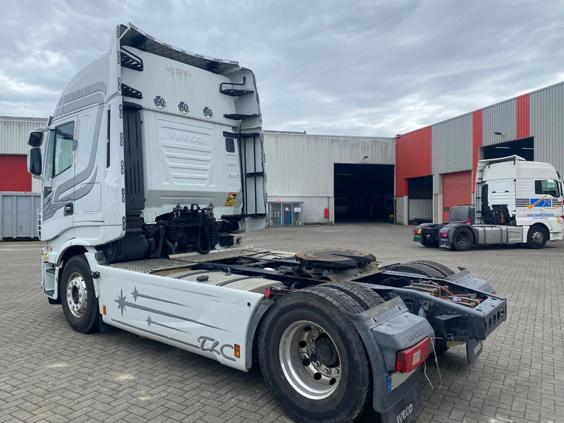 Iveco Stralis 570 XP / ENGINE RUNNING / INTARDER / PARKCOOL / DOUBLE TANK / NAVI / LEATHER / ONLY:749717 KM / ALCOA / EURO-6 / 2017 - Vlačilec: slika 3 Iveco Stralis 570 XP / ENGINE RUNNING / INTARDER / PARKCOOL / DOUBLE TANK / NAVI / LEATHER / ONLY:749717 KM / ALCOA / EURO-6 / 2017 - Vlačilec: slika 3