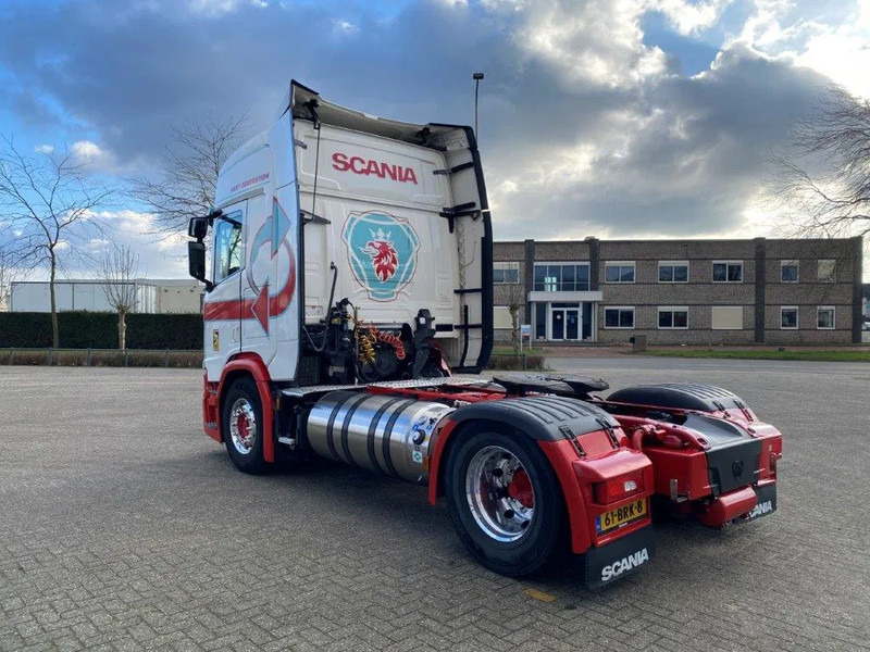 Scania NGS R410 / RETARDER / PARKCOOL / NL TRUCK / LNG / LEATHER / ALCOA / AUTOMATIC / EURO-6 / 2021 / 2X ON STOCK - Vlačilec: slika 3 Scania NGS R410 / RETARDER / PARKCOOL / NL TRUCK / LNG / LEATHER / ALCOA / AUTOMATIC / EURO-6 / 2021 / 2X ON STOCK - Vlačilec: slika 3
