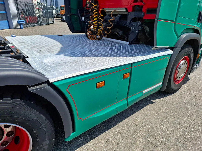 Vlačilec Scania NGS R580 V8 / RETARDER / HYDRAULICS / FULL-AIR / ONLY:644971 KM / LWDS / NAVI / FRIDGE / AUTOMATIC / EURO-6 / 2017: slika 9