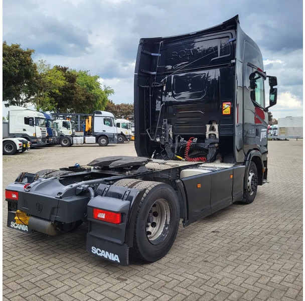 Scania NGS S450 / ENGINE RUNNING / RETARDER / DOUBLE TANK / FULL-AIR / 690348KM / LEATHER / ACC / LWDS / AUTOMATIC / EURO-6 / 2018 - Vlačilec: slika 5 Scania NGS S450 / ENGINE RUNNING / RETARDER / DOUBLE TANK / FULL-AIR / 690348KM / LEATHER / ACC / LWDS / AUTOMATIC / EURO-6 / 2018 - Vlačilec: slika 5