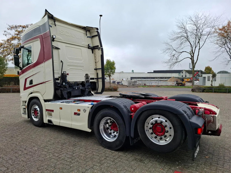 Scania NGS S650 V8 / RETARDER / 633397 KM / FULL-AIR / INLINER / FULL SPOILER / LEATHER / ALCOA / NAVI / FRIDGE / EURO-6 / 2020 - Vlačilec: slika 3 Scania NGS S650 V8 / RETARDER / 633397 KM / FULL-AIR / INLINER / FULL SPOILER / LEATHER / ALCOA / NAVI / FRIDGE / EURO-6 / 2020 - Vlačilec: slika 3